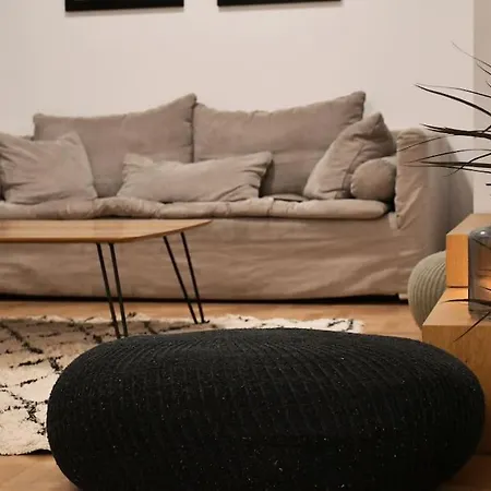 Flat Near Acropolis Hill Apartment *