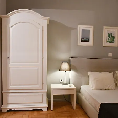Apartment Flat Near Acropolis Hill *