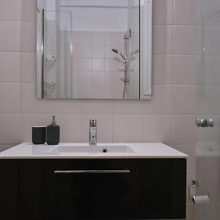 Flat Near Acropolis Hill Atene
